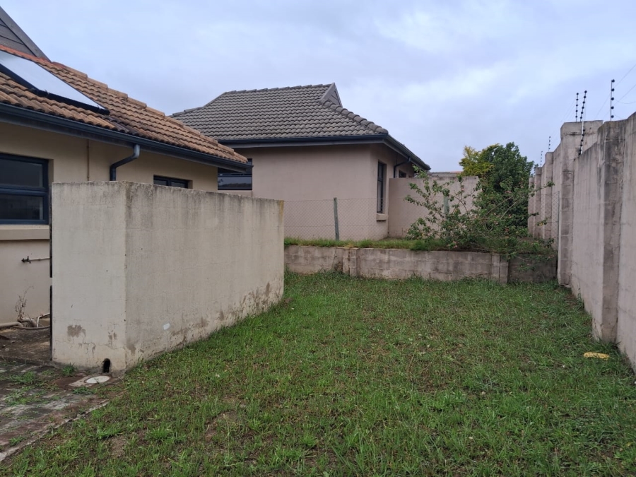 To Let 2 Bedroom Property for Rent in Kidds Beach Eastern Cape